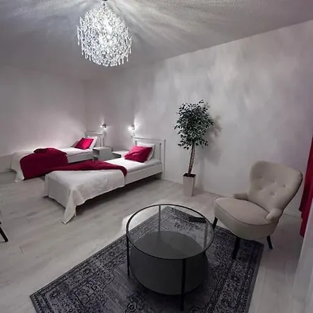 Bluesolarpearl R - Vaihtoehto Majoittumiselle *